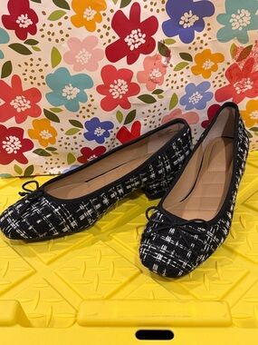 Kelly & Katie Black and White Tweed Ballet Flats with Bow